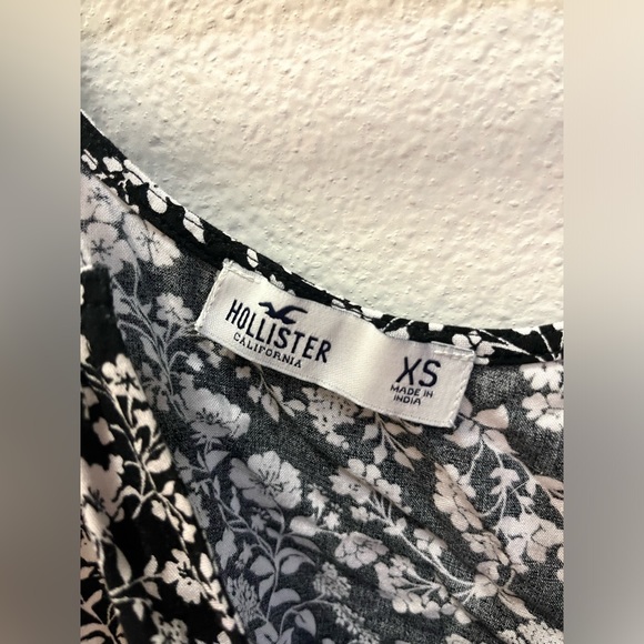 Floral blouse - Picture 3 of 4